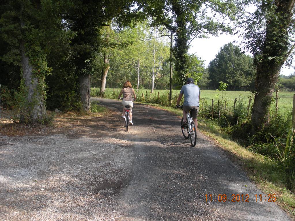 Vila Moulin De Larcy Ribérac Exteriér fotografie