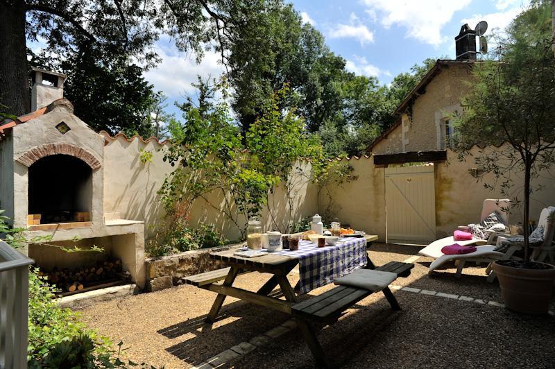 Vila Moulin De Larcy Ribérac Exteriér fotografie